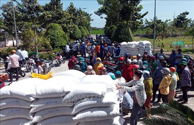 Needy people to get rice from national reserves ahead of Tet holiday